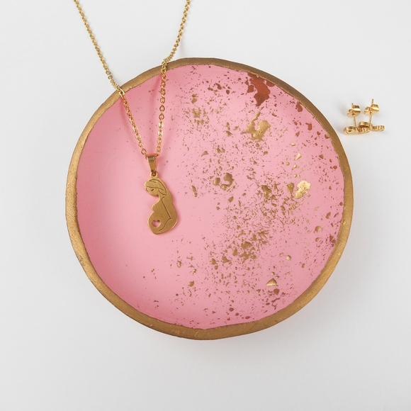 New Mom Gold Necklace Set - Picture 5 of 6